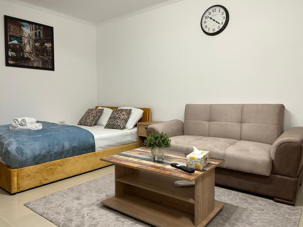 Apartmán Ndl Downtown Kluž Exteriér fotografie